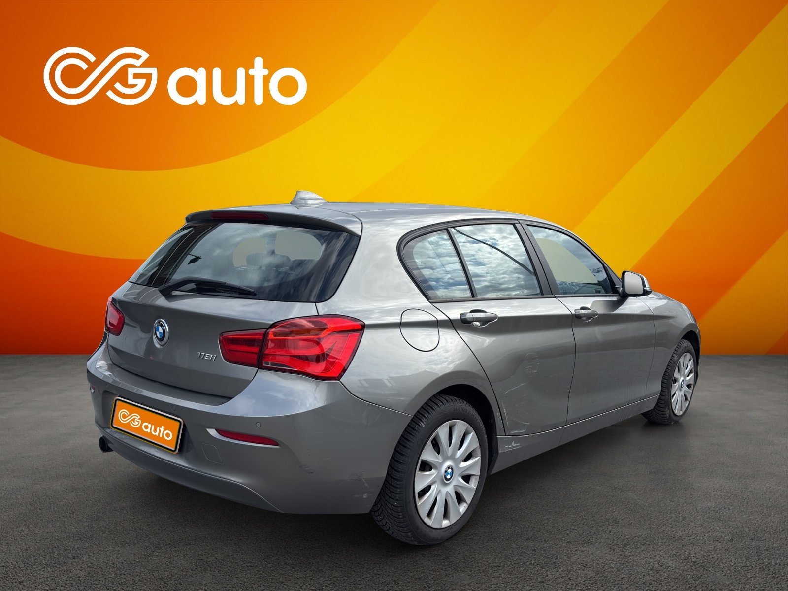 BMW 118i MOTOR PROBLEM, Petrol, Second hand / Used, Manual - 7