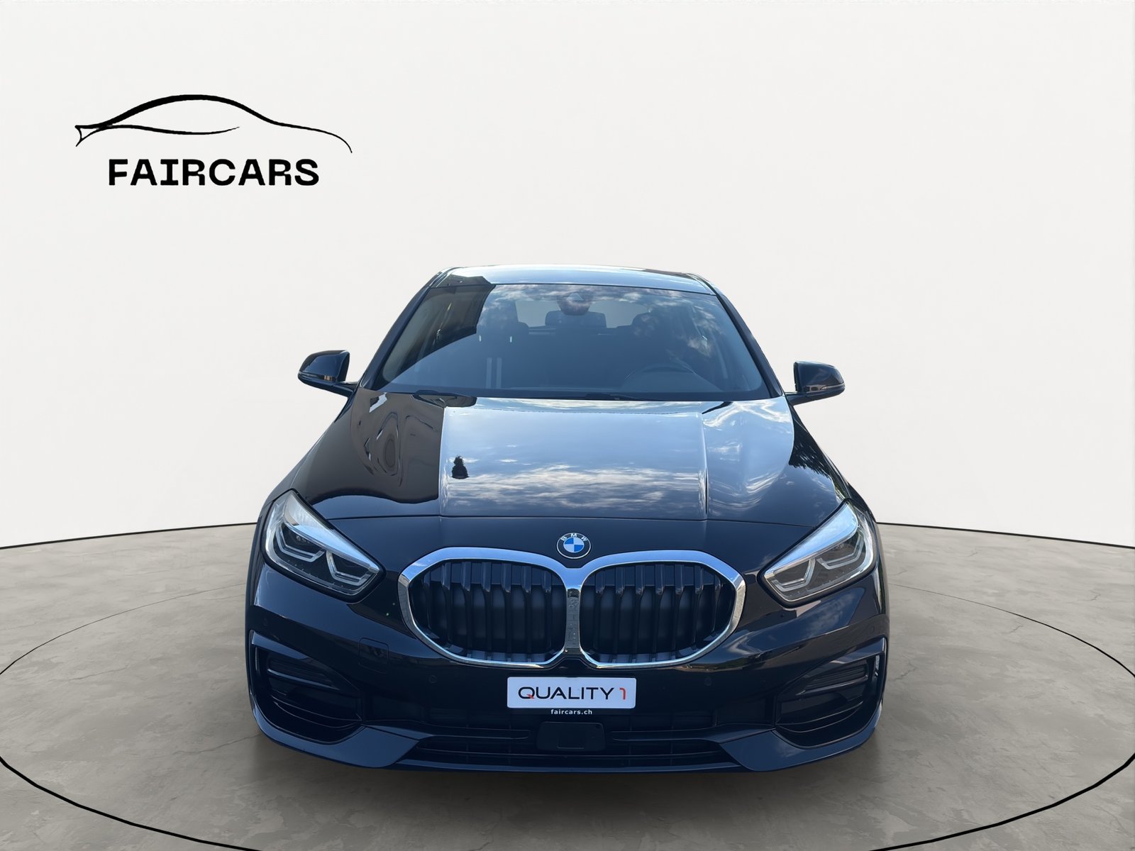 BMW 118i Sport Line Steptronic
