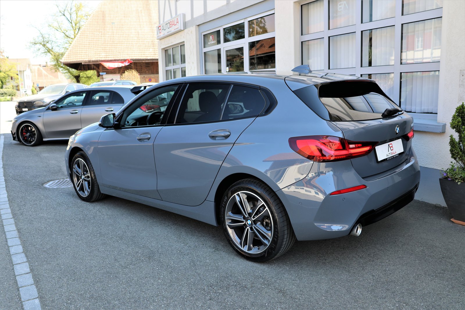 BMW 118i Steptronic Sport Line, Benzin, Occasion / Gebraucht, Automatik - 7