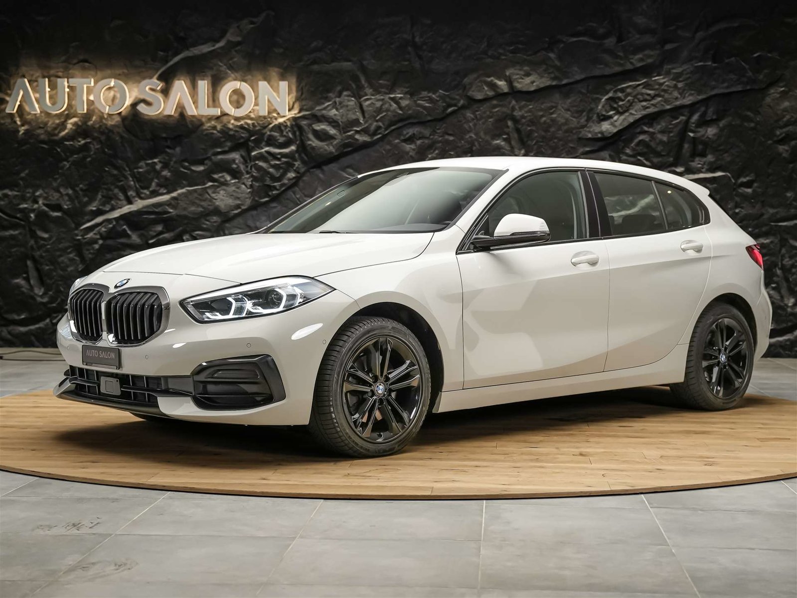BMW 118i Sport Line Steptronic *Harman/Kardon*Lenkradheizung
