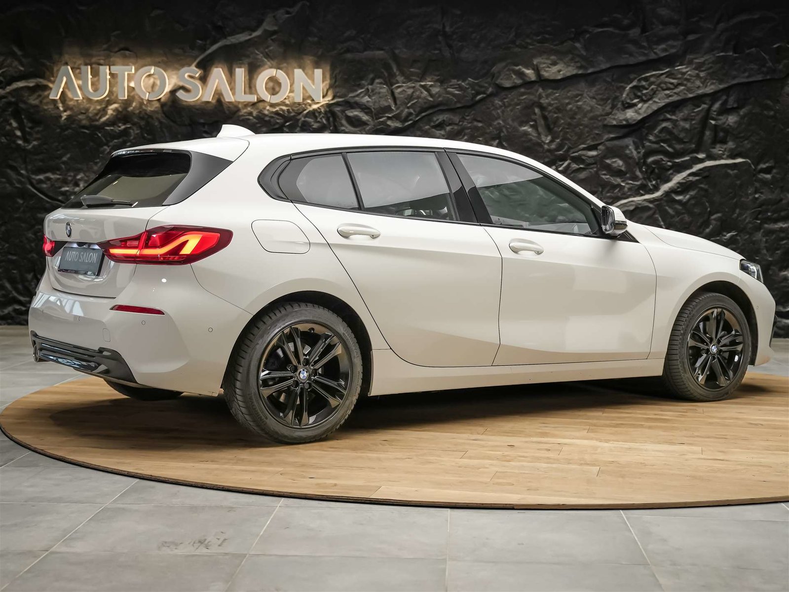 BMW 118i Sport Line Steptronic *Harman/Kardon*Lenkradheizung, Petrol, Second hand / Used, Automatic - 5