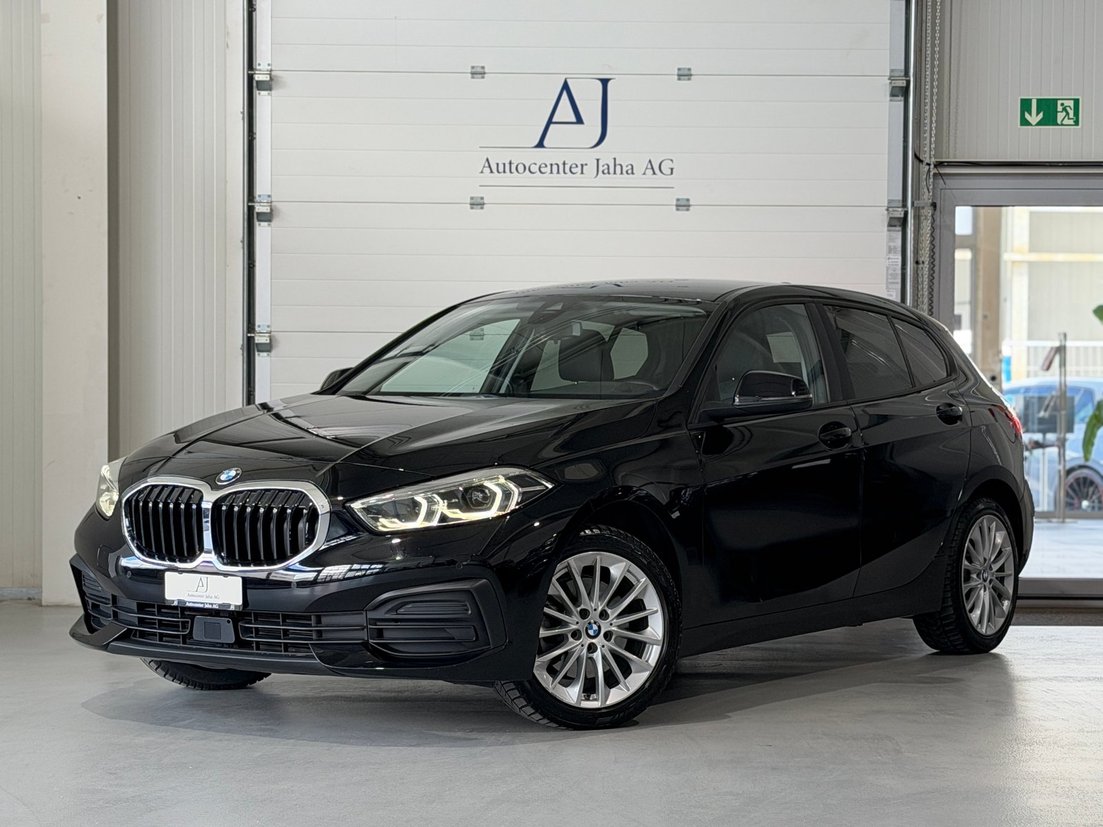 BMW 118i Steptronic (CH) inkl. BMW Vollgarantie