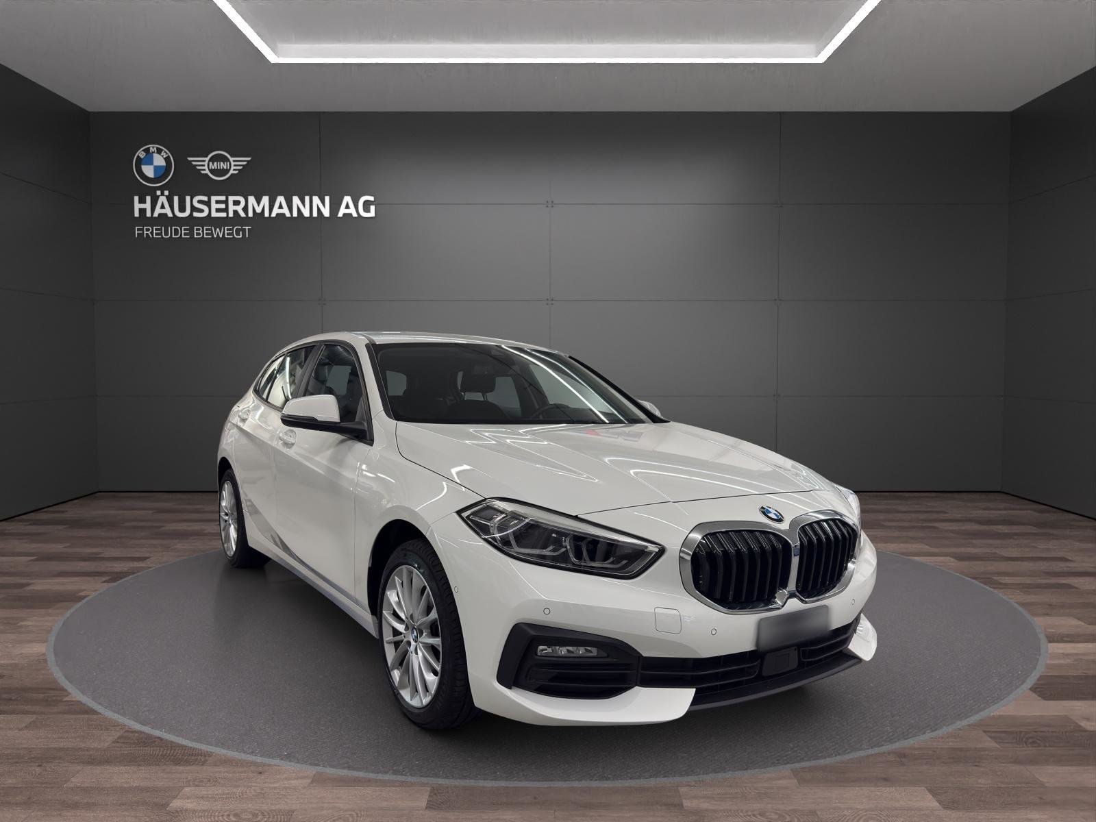 BMW 118i, Essence, Occasion / Utilisé, Automatique - 3