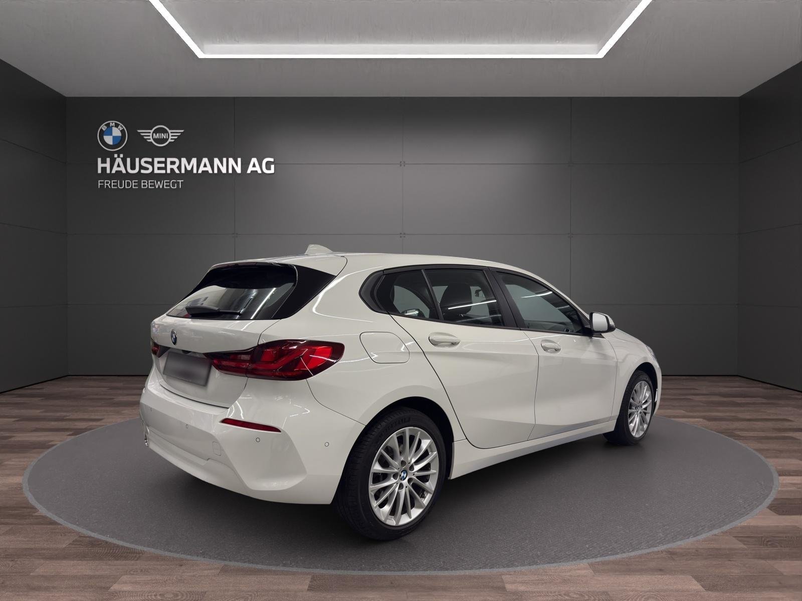 BMW 118i, Essence, Occasion / Utilisé, Automatique - 5