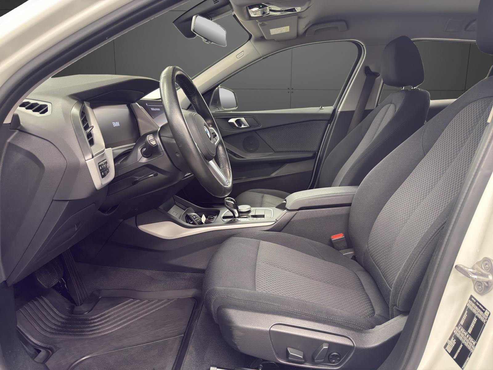 BMW 118i, Essence, Occasion / Utilisé, Automatique - 7
