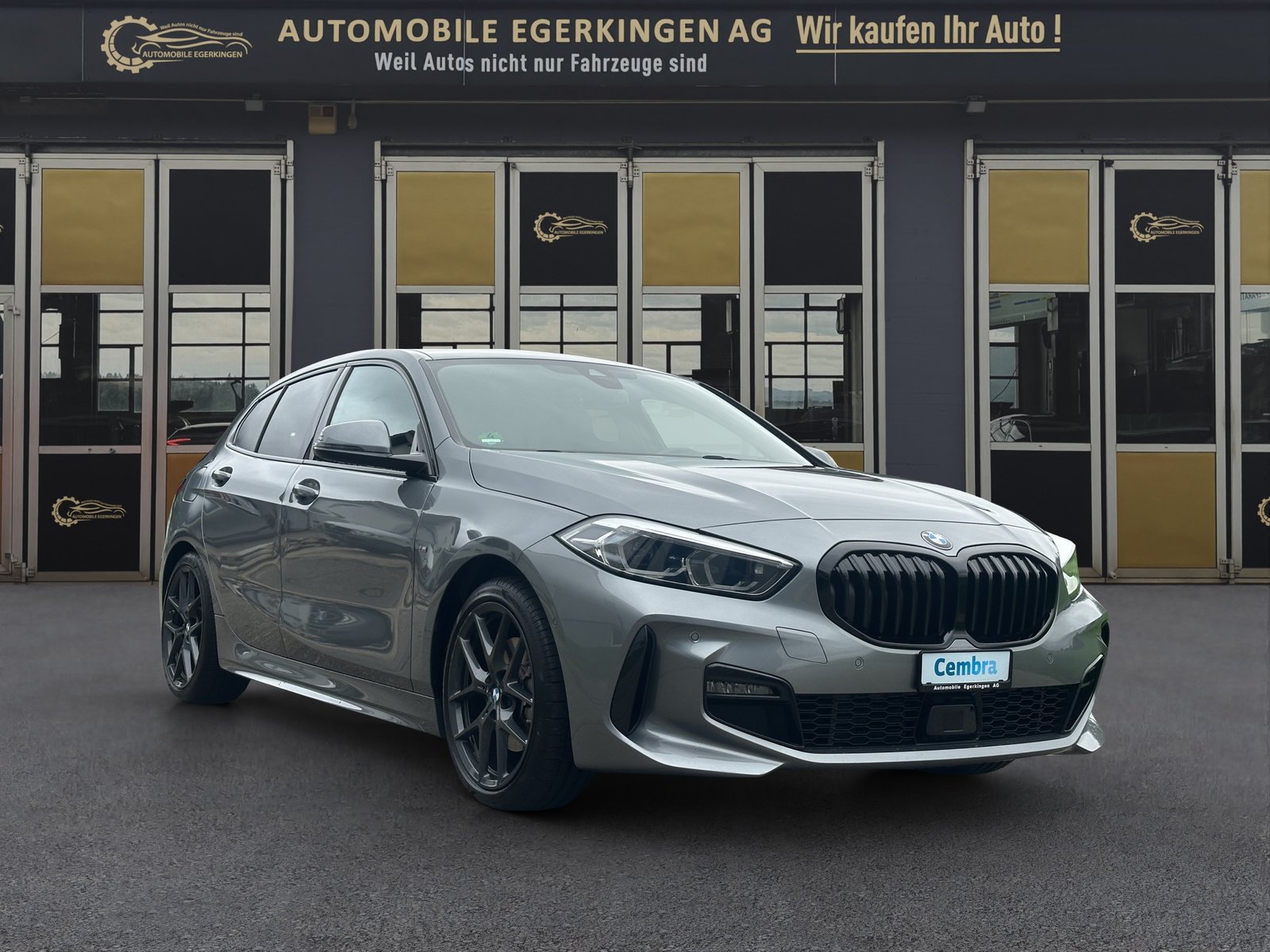 BMW 118d Pure M Sport, Diesel, Occasion / Gebraucht, Automatik - 3