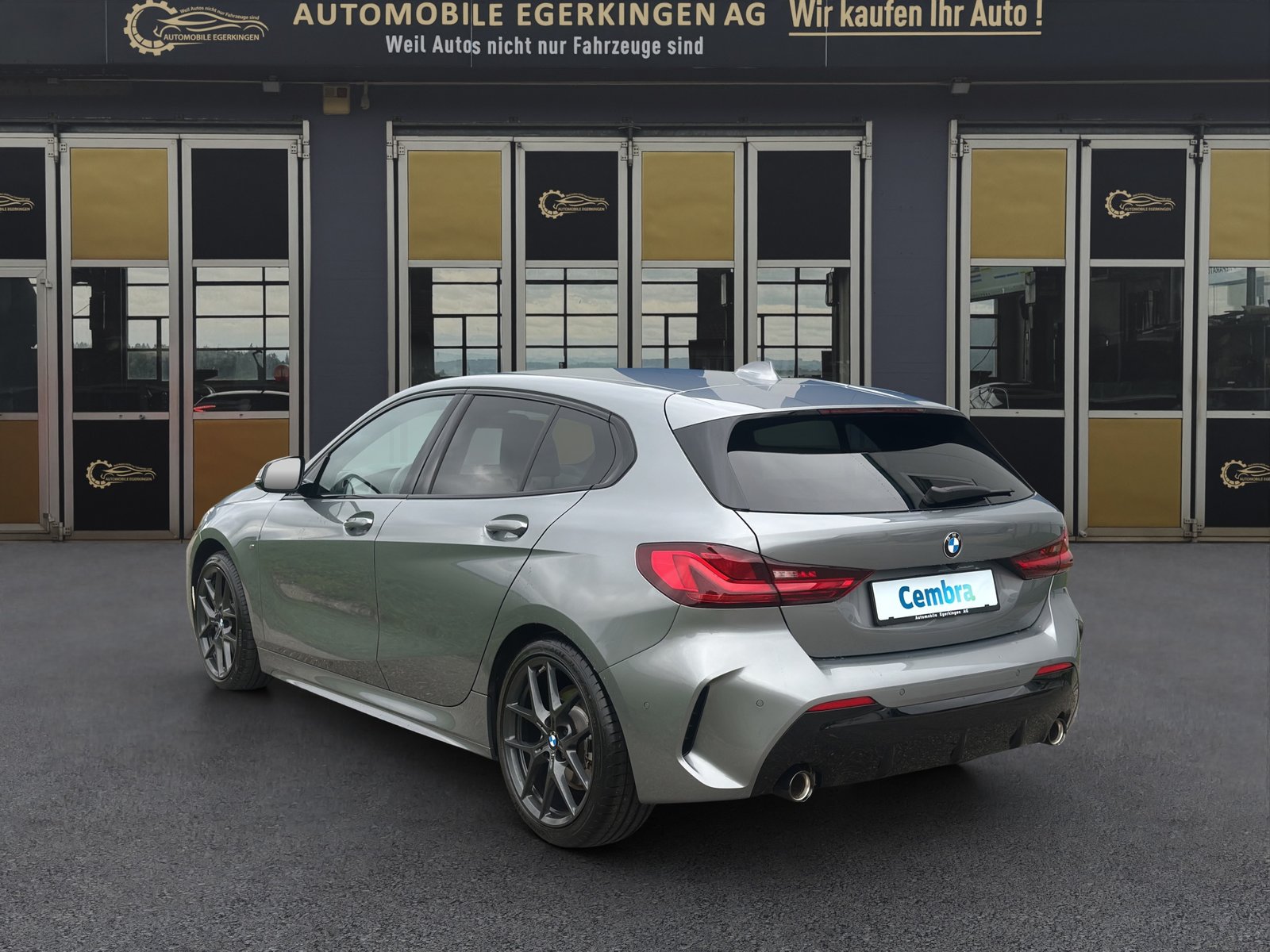 BMW 118d Pure M Sport, Diesel, Occasion / Gebraucht, Automatik - 7