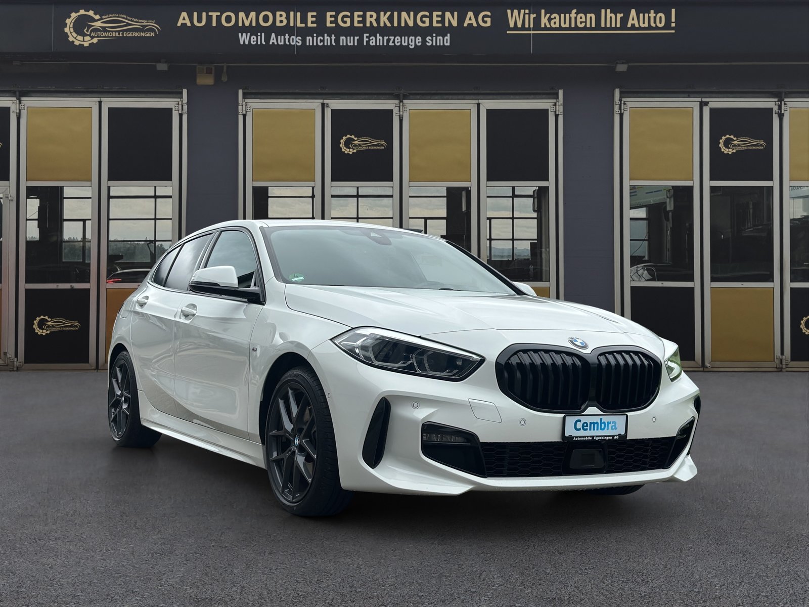 BMW 118d Pure M Sport, Diesel, Occasion / Gebraucht, Automatik - 3