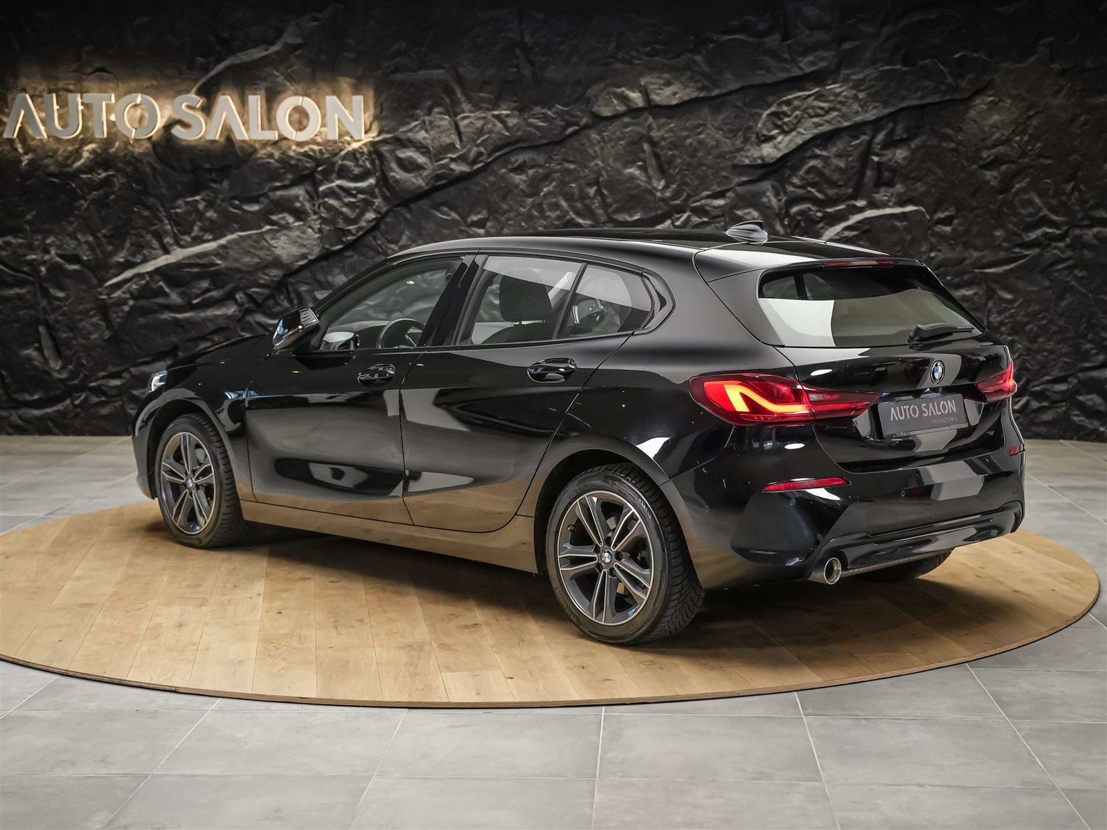 BMW 118i Sport Line Steptronic *CH-Auto*Harman/Kardon*Lenkra, Benzin, Occasion / Gebraucht, Automatik - 4