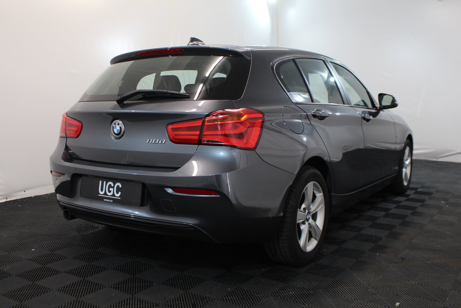 BMW 118d, Diesel, Occasion / Utilisé, Automatique - 6