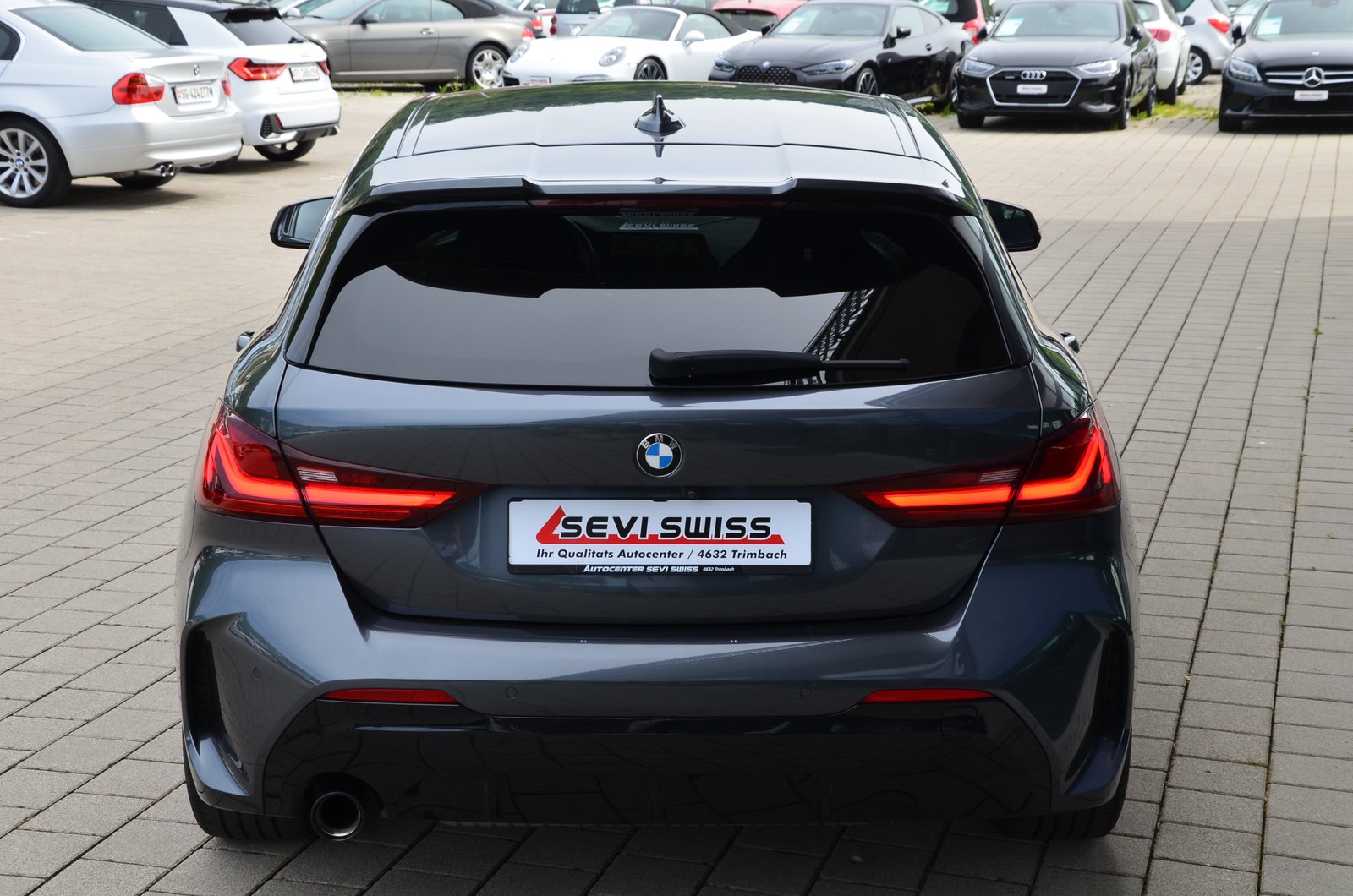 BMW 118i M Sport Steptronic*Frisch ab MFK,1 Jahr oder 20000k, Benzin, Occasion / Gebraucht, Automatik - 6