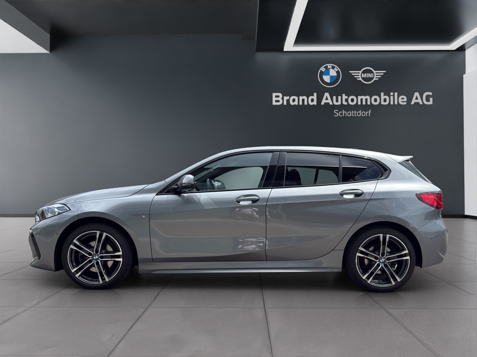BMW 118i, Essence, Occasion / Utilisé, Automatique - 2