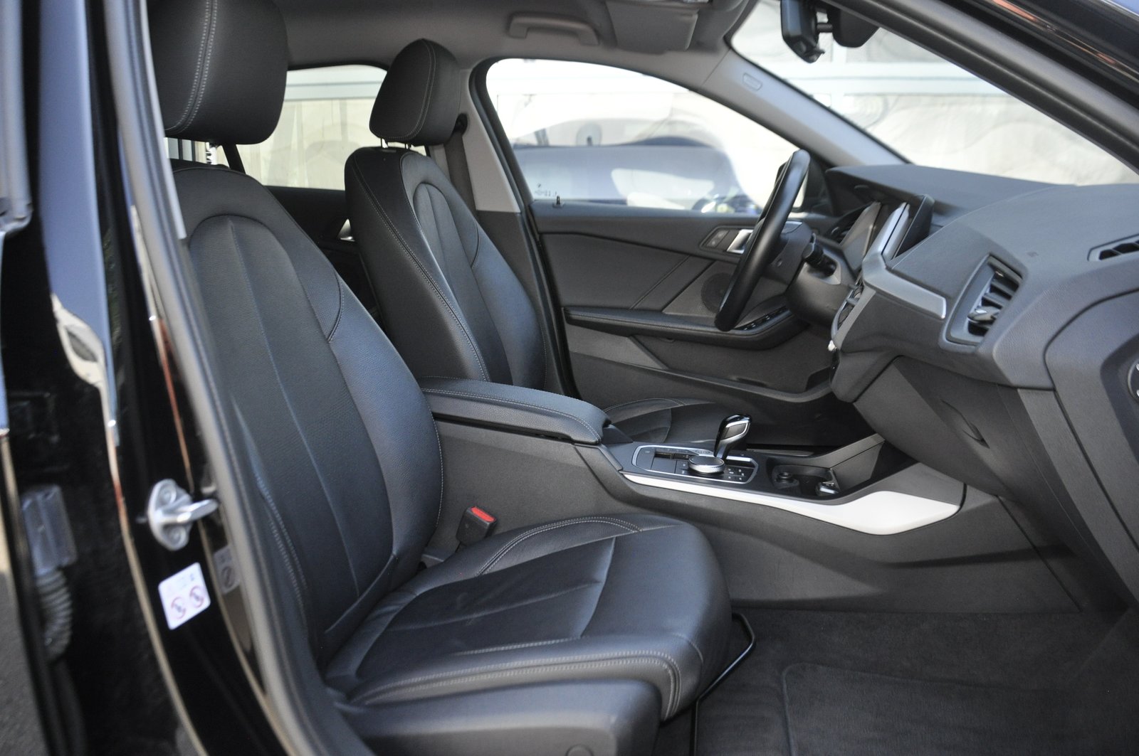 BMW 118i Steptronic, Benzin, Occasion / Gebraucht, Automatik - 7