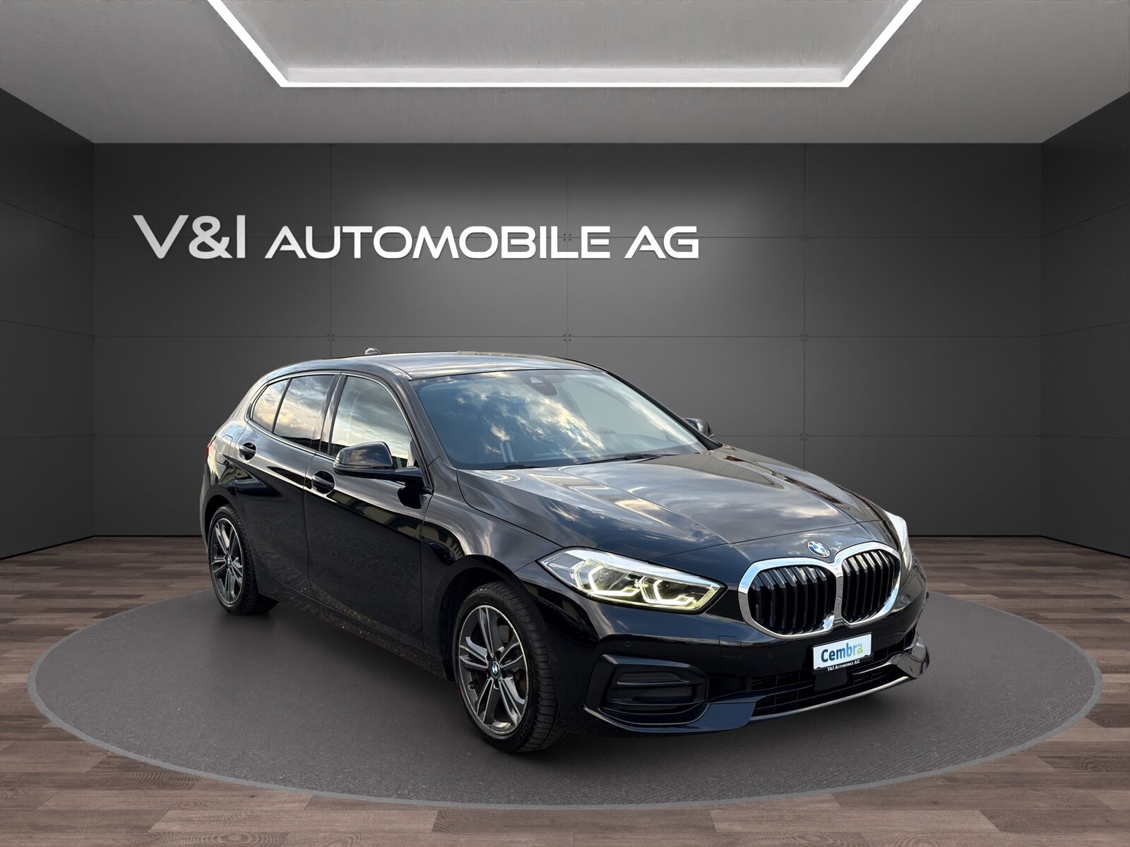 BMW 118d Steptronic Sport Line, Diesel, Occasion / Gebraucht, Automatik - 2