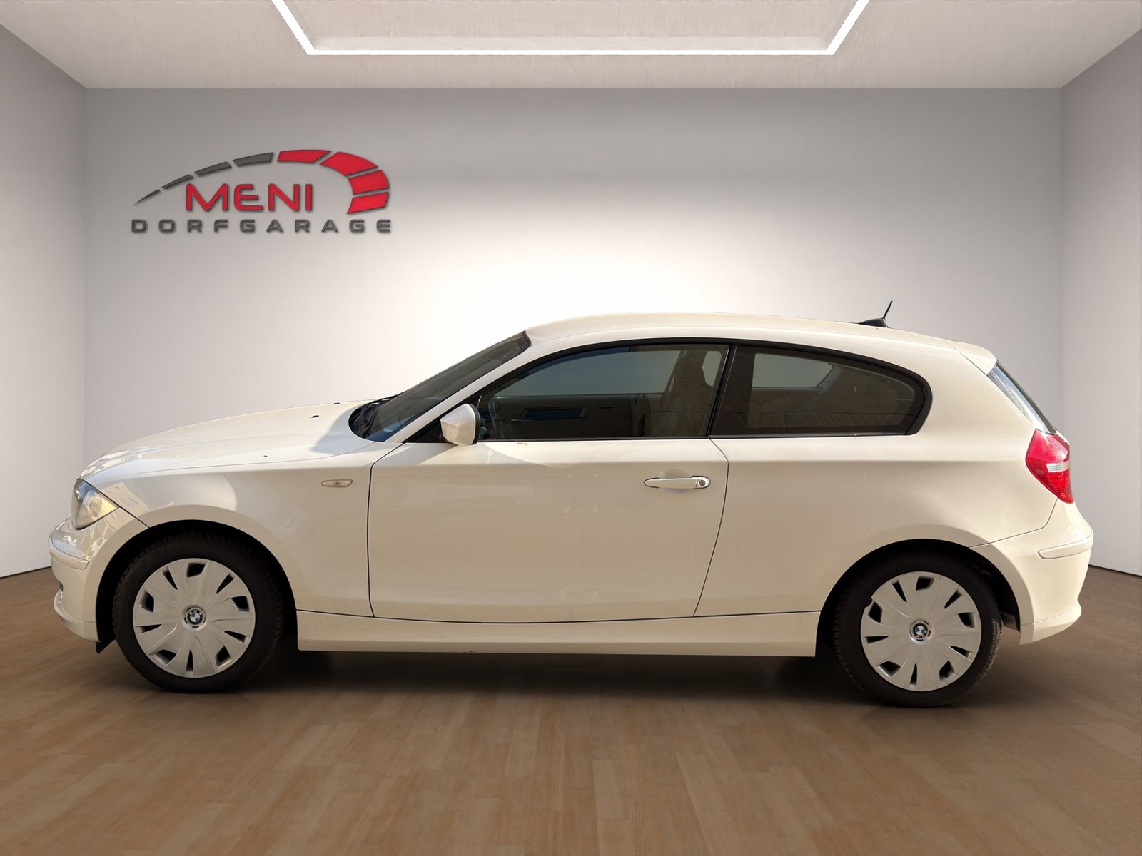 BMW 118i Dynamic Edition Steptronic, Petrol, Second hand / Used, Automatic - 4