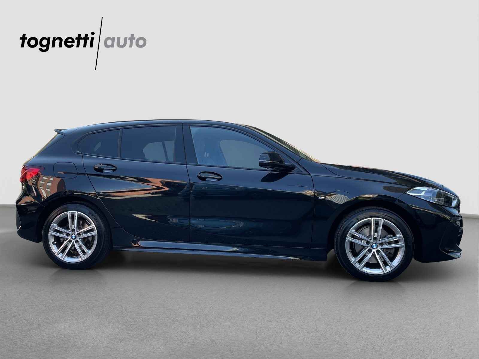 BMW 118i M Sport M Sport, Benzin, Occasion / Gebraucht, Handschaltung - 3