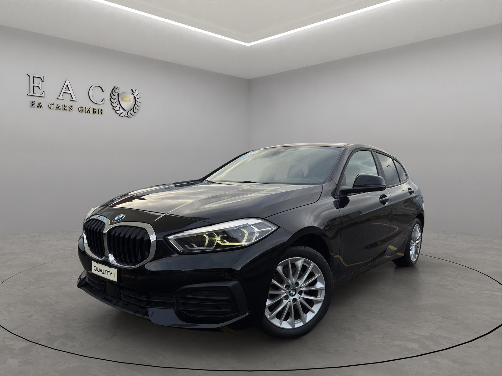 BMW 118i Essential Edition Steptronic