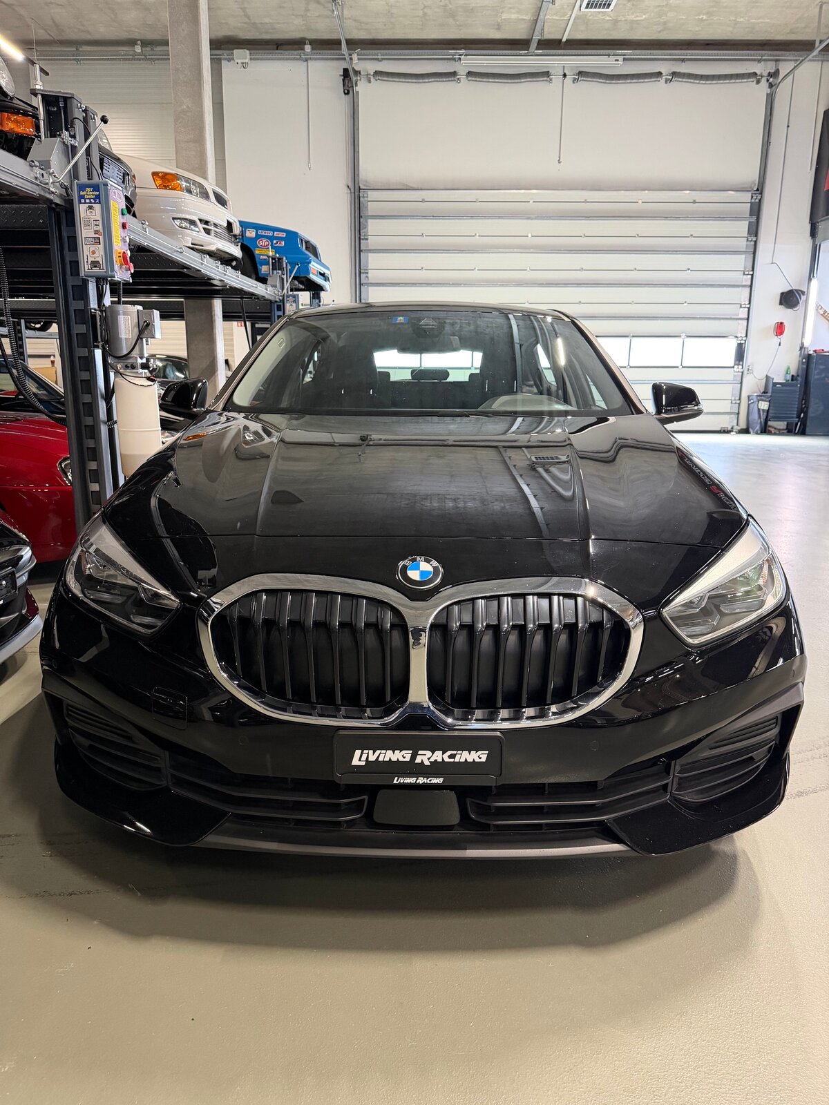 BMW 118i Steptronic all black, Essence, Occasion / Utilisé, Automatique - 5