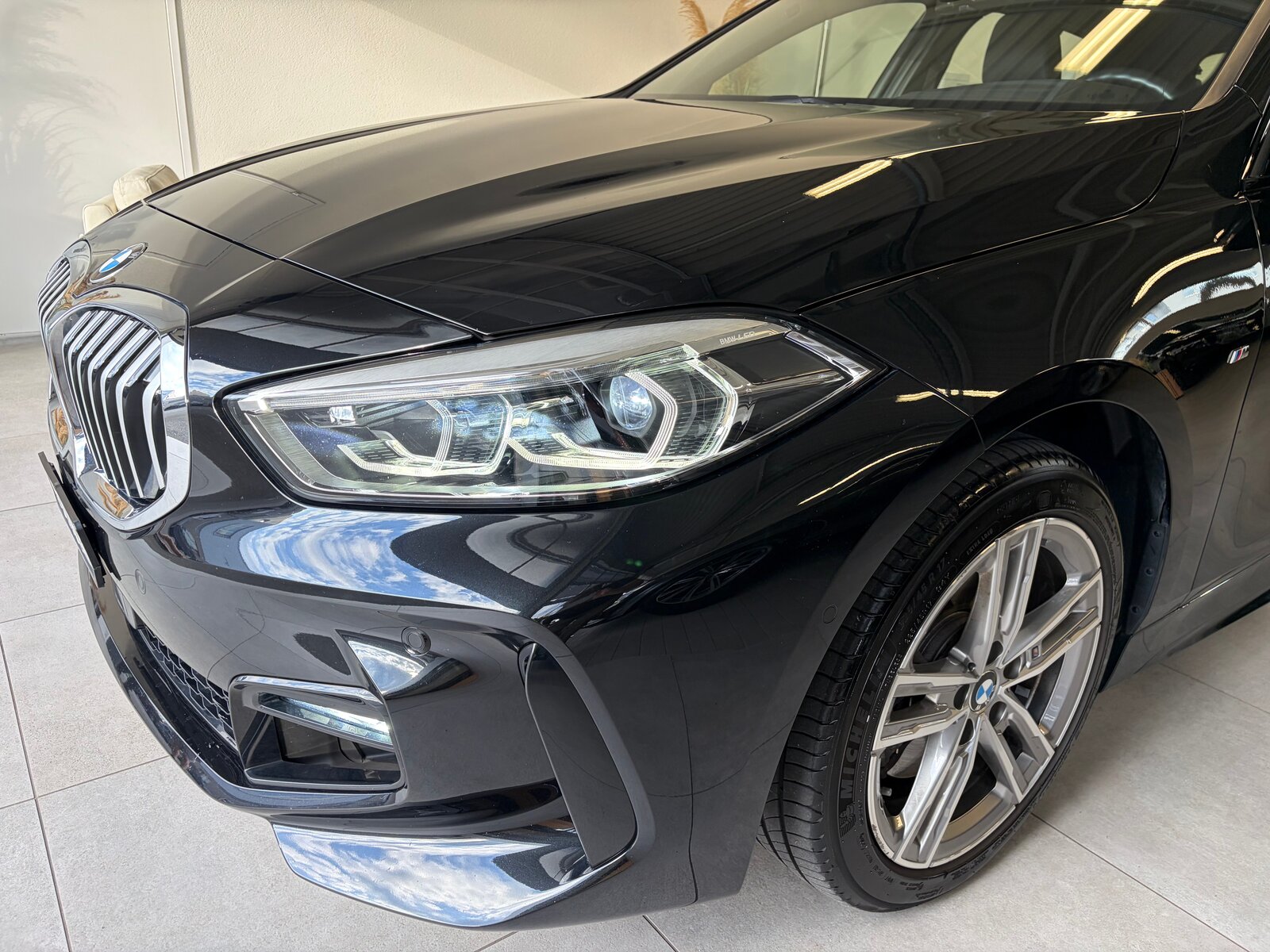 BMW 118i Steptronic M Sport, Petrol, Second hand / Used, Automatic - 6