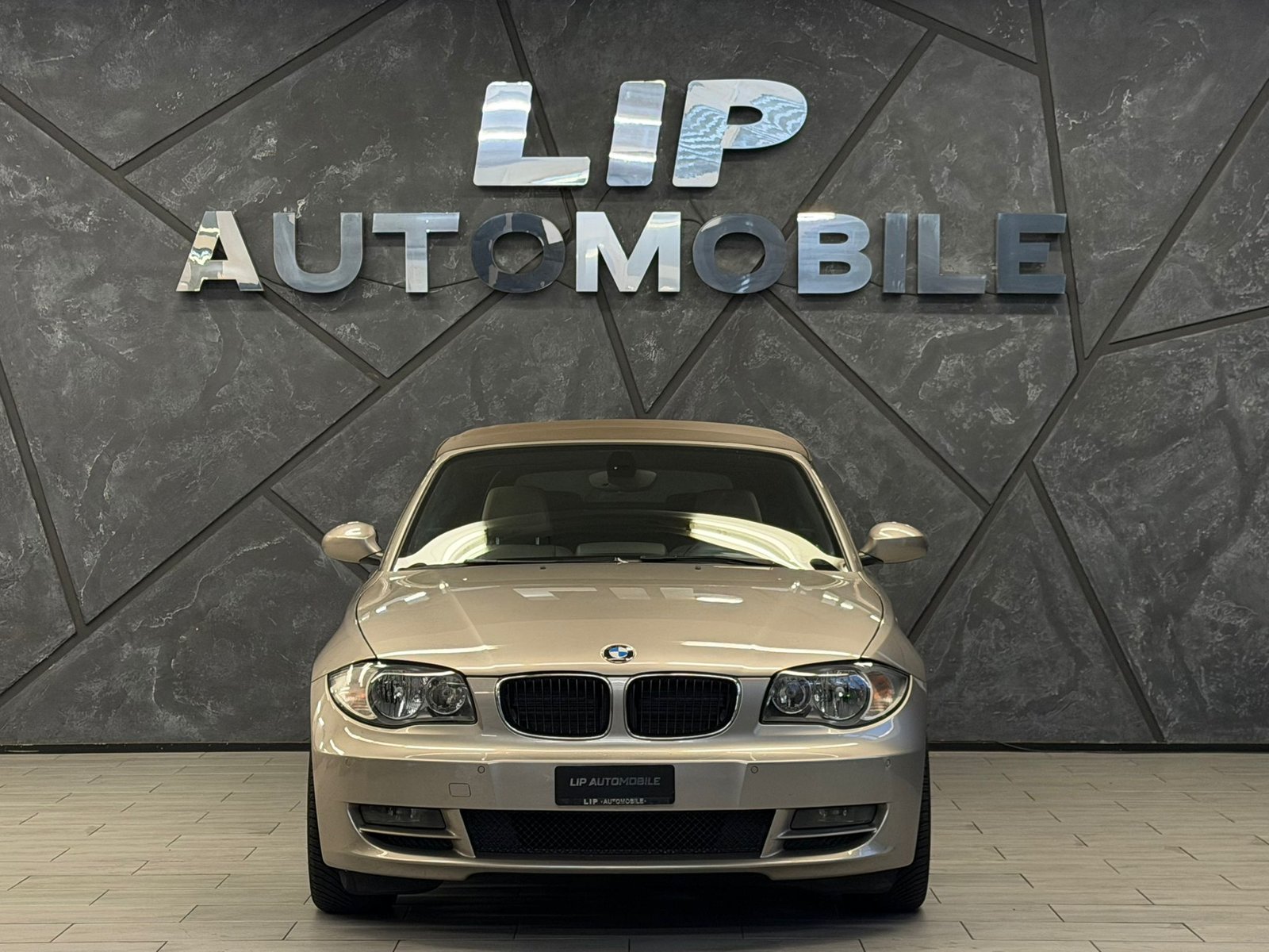 BMW 120i Cabrio Steptronic, Petrol, Second hand / Used, Automatic - 2