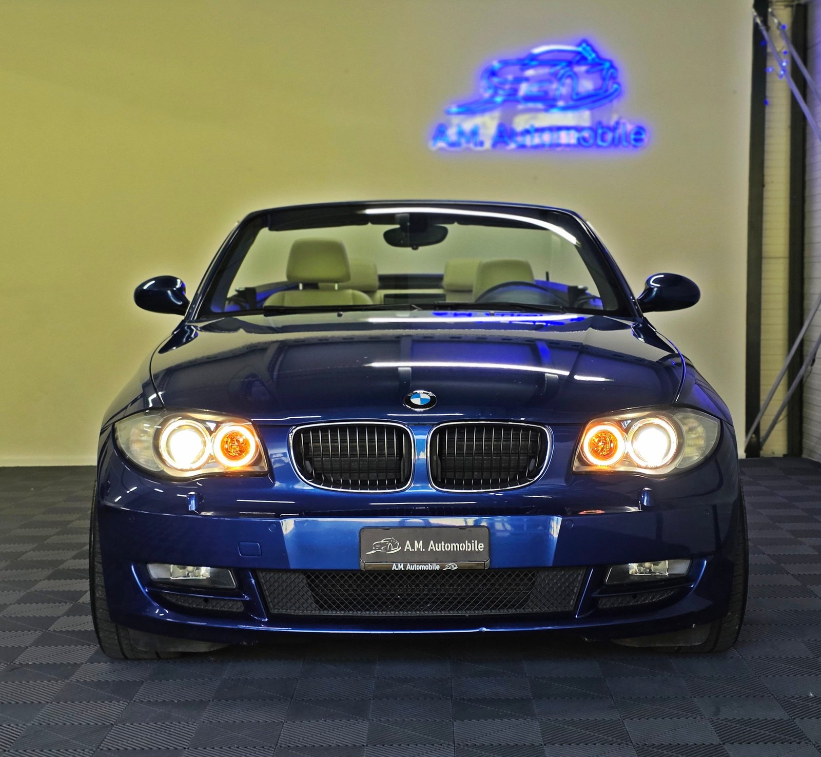 BMW 120i Cabrio, Petrol, Second hand / Used, Manual - 2