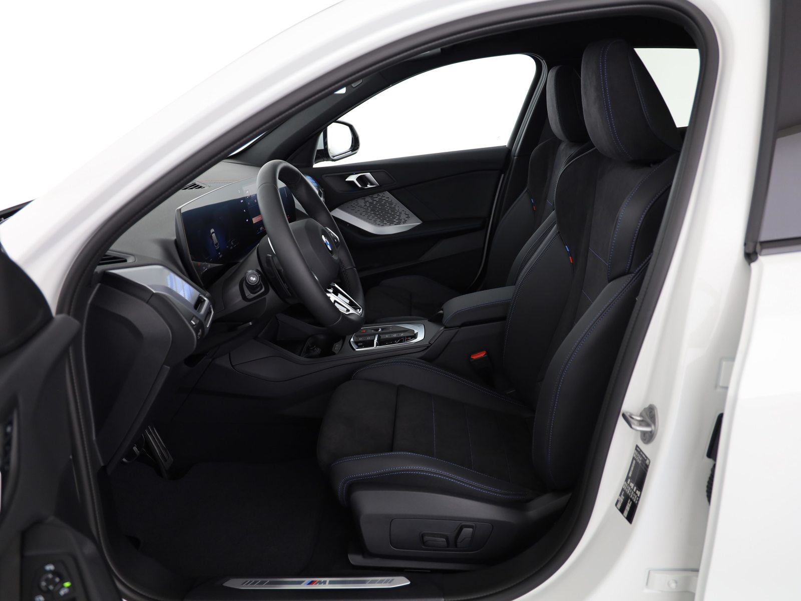 BMW 120i, Mild-Hybrid Petrol/Electric, New car, Automatic - 4