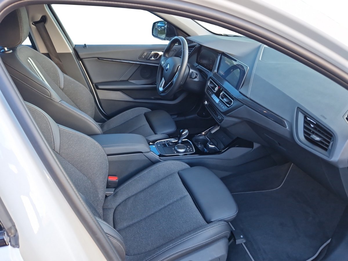 BMW 120d Steptronic Sport Line, Diesel, Occasion / Utilisé, Automatique - 4