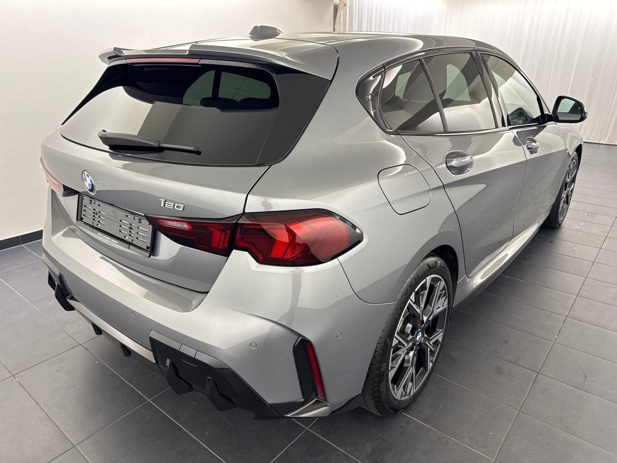 BMW 120 M Sport Pro Steptronic, Benzin, Occasion / Gebraucht, Automat - 3