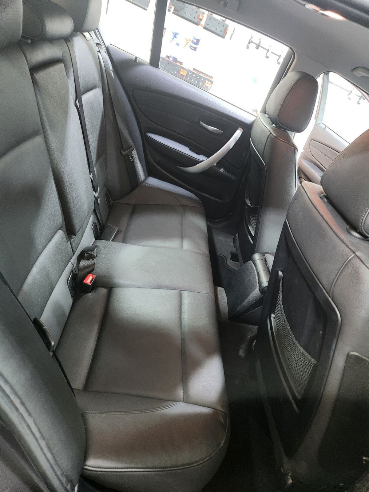 BMW 1er Reihe E87 120i, Petrol, Second hand / Used, Automatic - 4