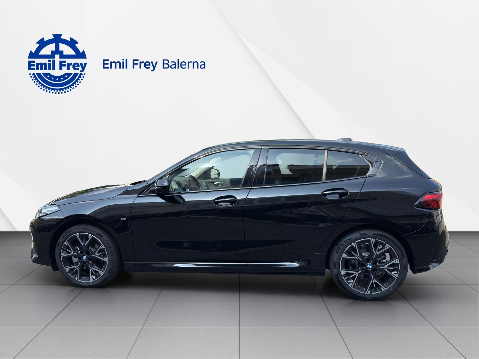 BMW 120i, Mild-Hybrid Petrol/Electric, Second hand / Used, Automatic - 3