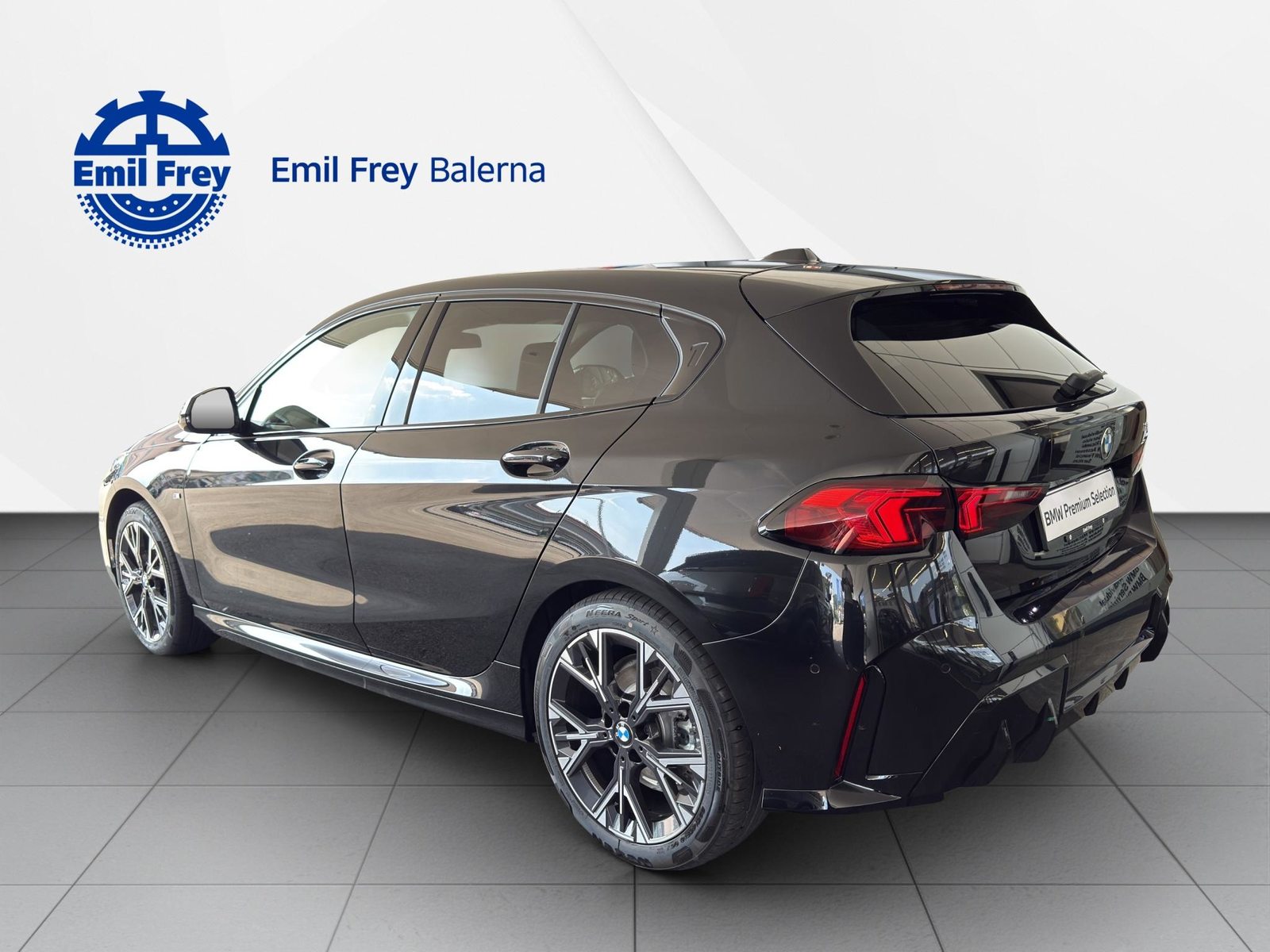 BMW 120i, Mild-Hybrid Petrol/Electric, Second hand / Used, Automatic - 4