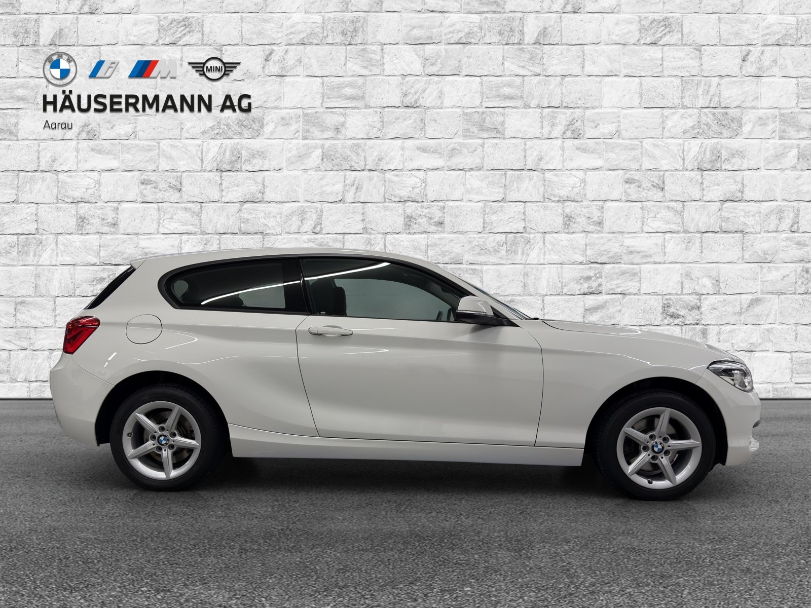 BMW 120i, Essence, Occasion / Utilisé, Automatique - 4