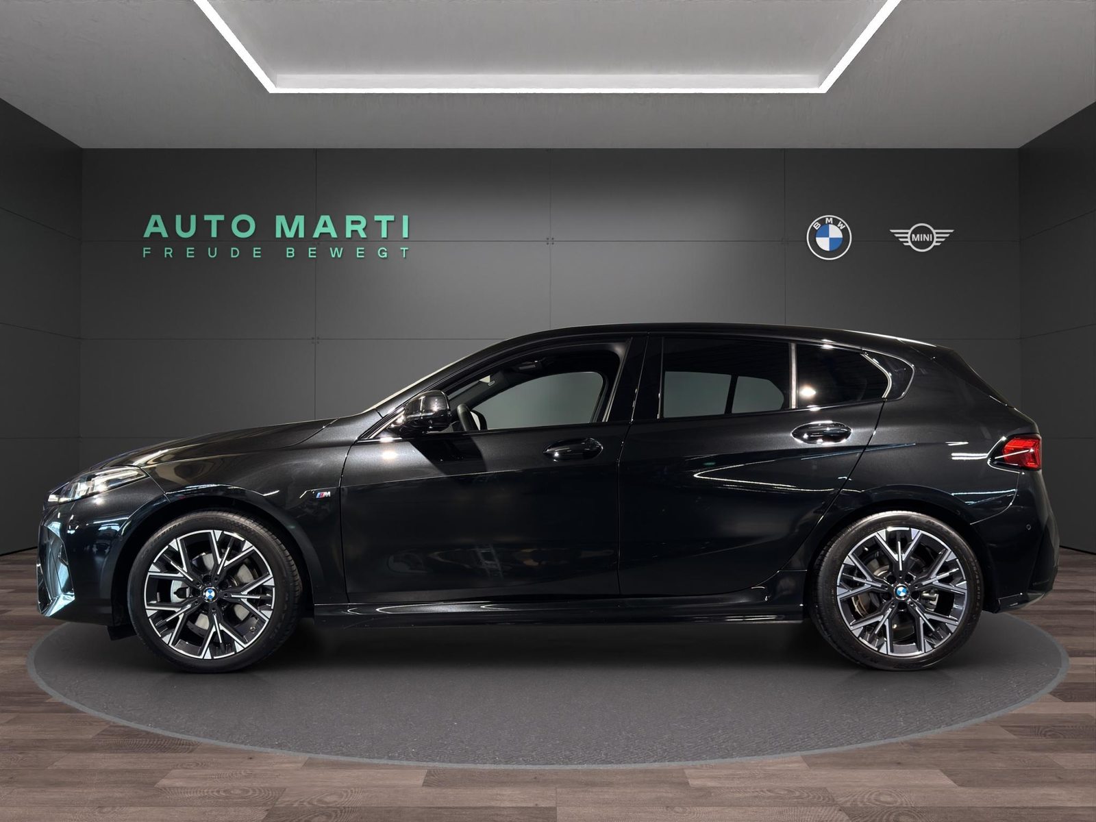 BMW 120d, Mild-Hybrid Diesel/Electric, Second hand / Used, Automatic - 2
