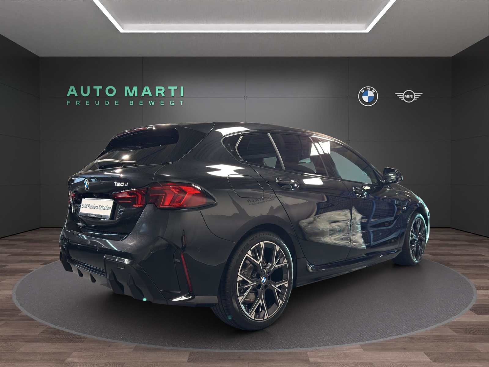 BMW 120d, Mild-Hybrid Diesel/Electric, Second hand / Used, Automatic - 4