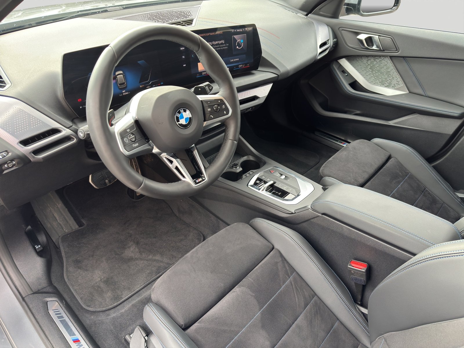 BMW 120 M Sport Steptronic, Benzin, Occasion / Gebraucht, Automatik - 7