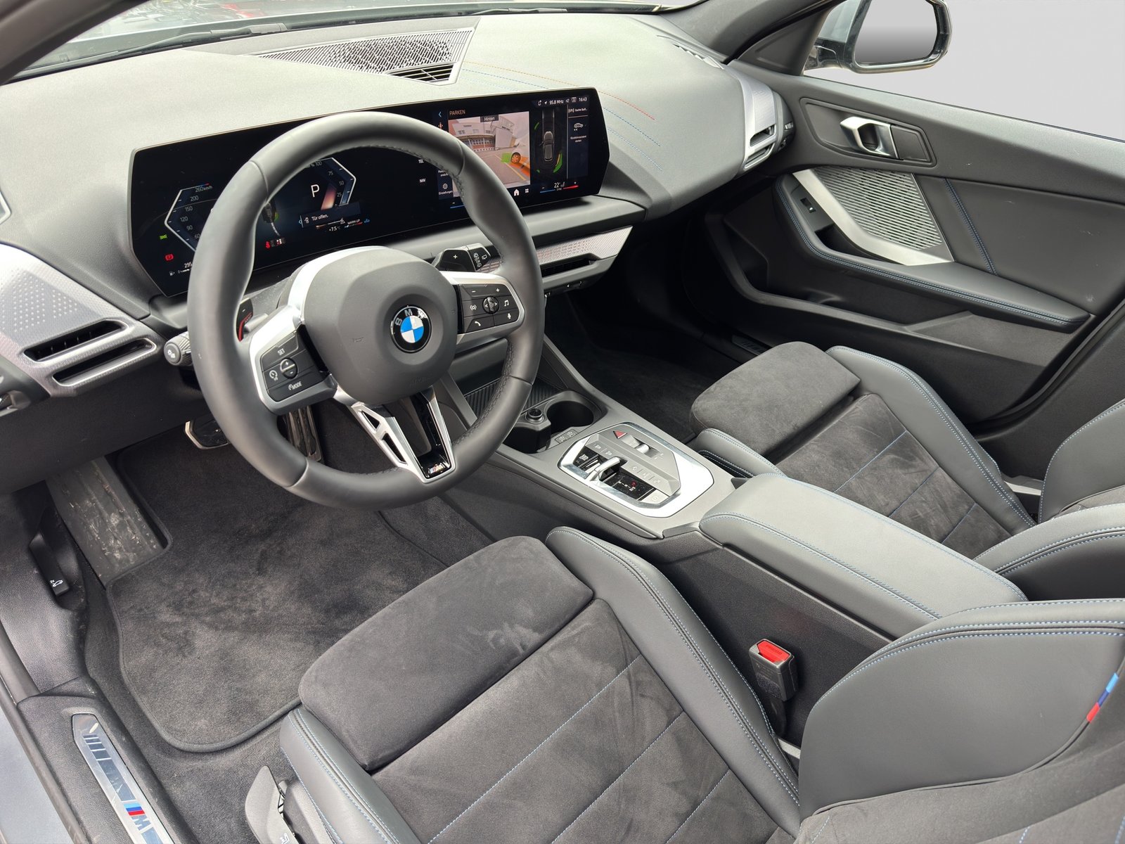 BMW 120 M Sport Steptronic, Benzin, Occasion / Gebraucht, Automatik - 7