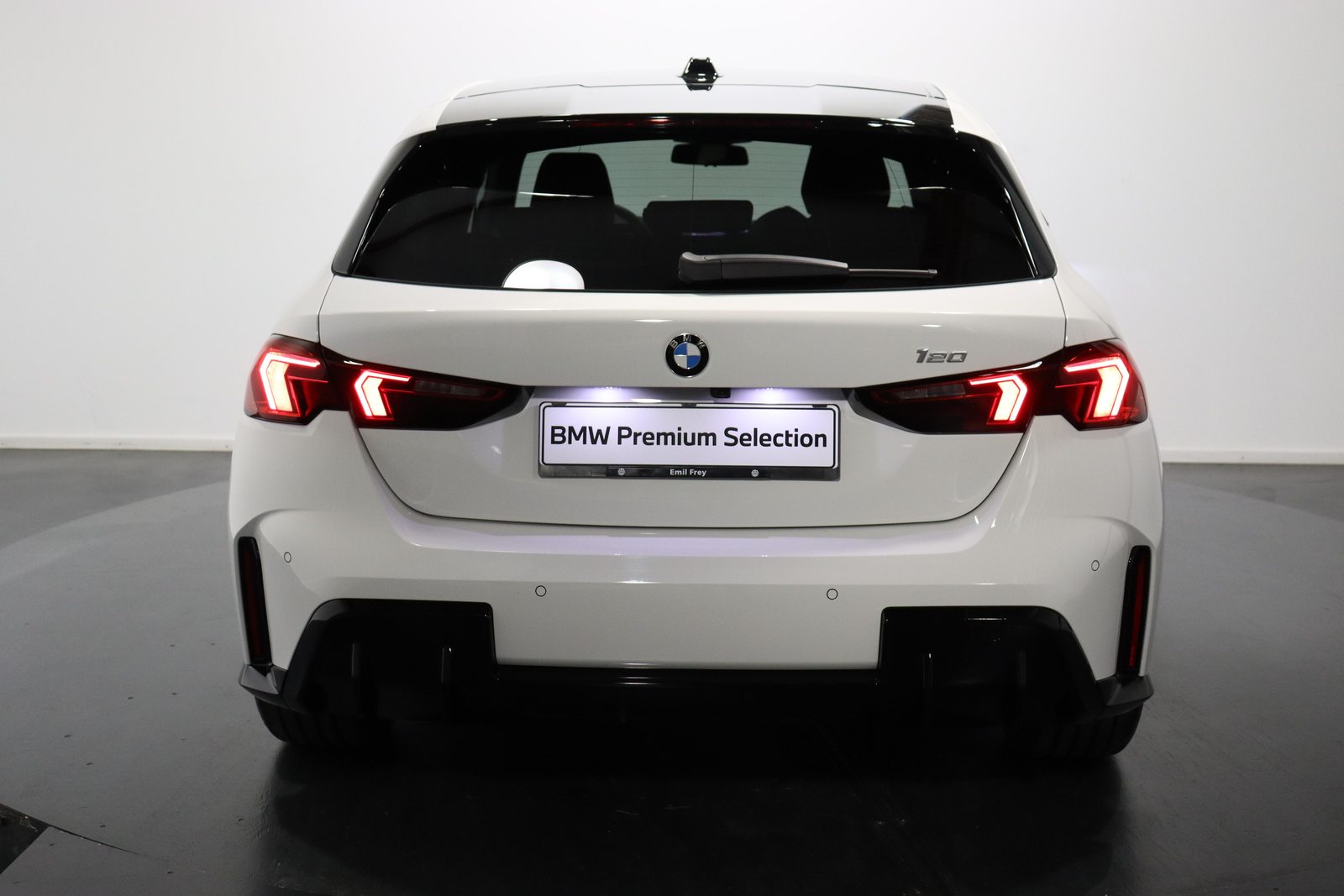 BMW 120i, Hybride Léger Essence/Électricité, Occasion / Utilisé, Automatique - 3