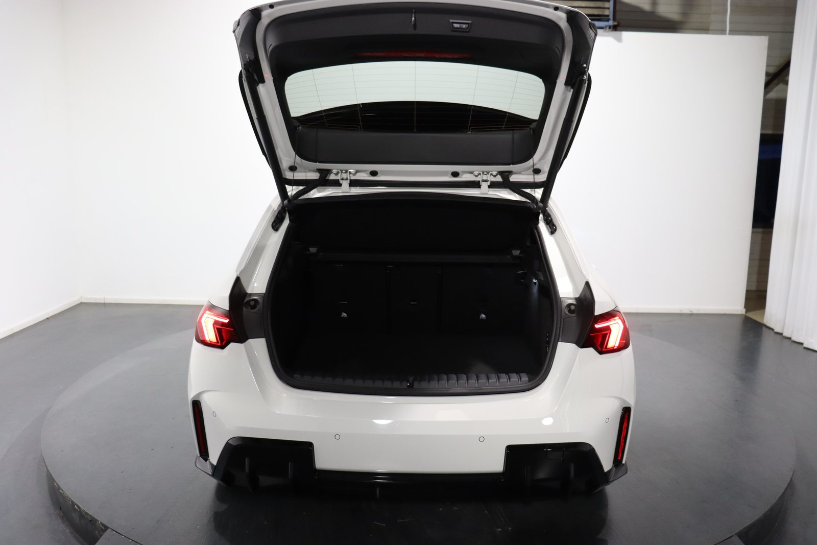 BMW 120i, Hybride Léger Essence/Électricité, Occasion / Utilisé, Automatique - 5