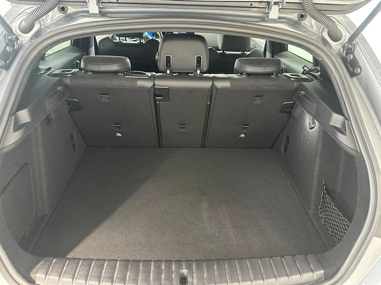 BMW 120d, Hybride Léger Diesel/Électricité, Occasion / Utilisé, Automatique - 6