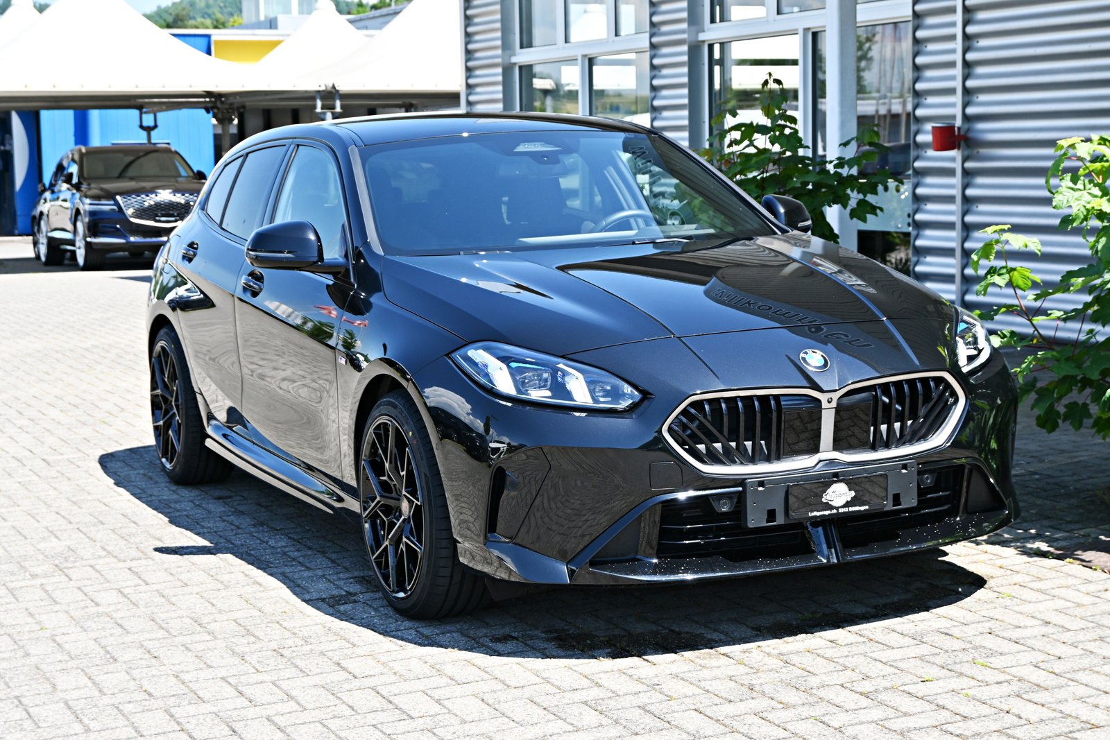 BMW 120 M Sport Pro Black Steptronic + Werksgarantie + Top A