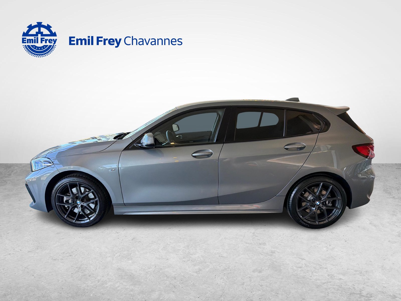 BMW 120i M-Sport Steptronic, Benzin, Occasion / Gebraucht, Automatik - 5