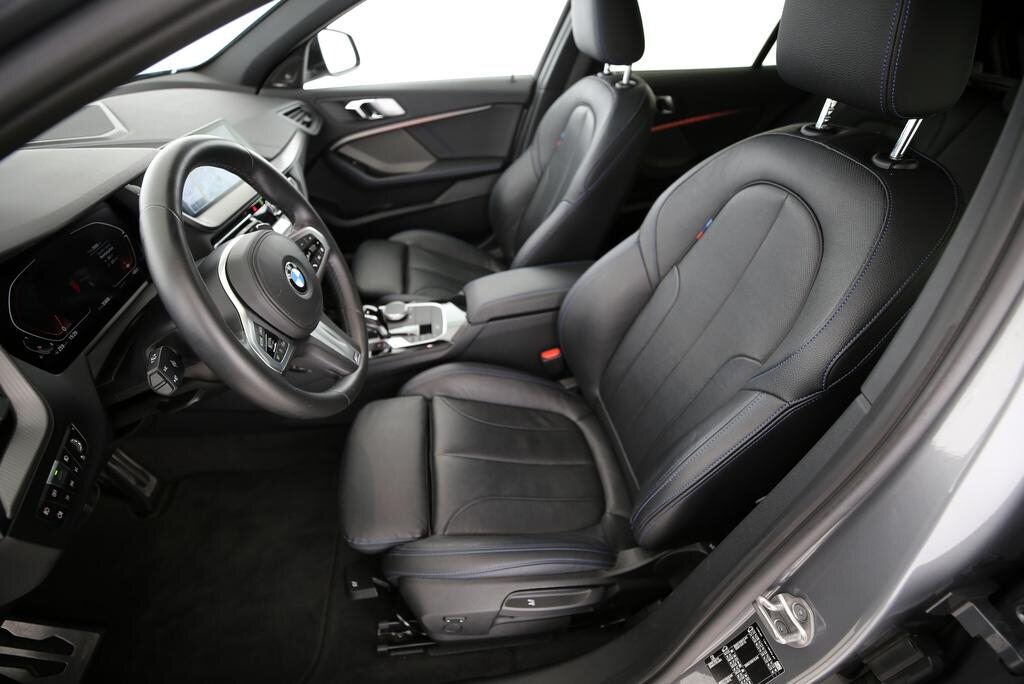 BMW 120i, Benzin, Occasion / Gebraucht, Automatik - 3