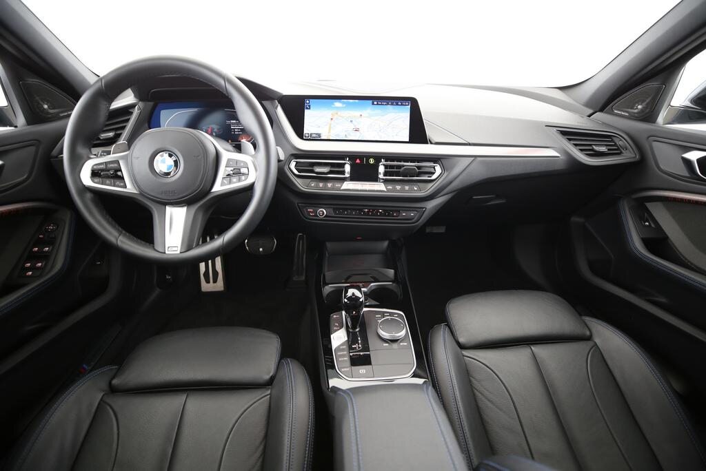 BMW 120i, Benzin, Occasion / Gebraucht, Automatik - 5