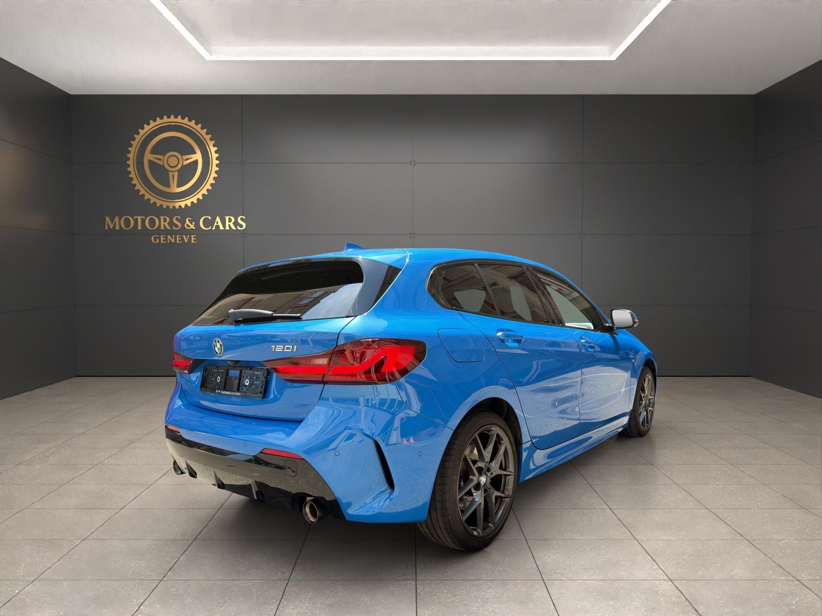 BMW 120i M Sport Steptronic, Benzin, Occasion / Gebraucht, Automatik - 7