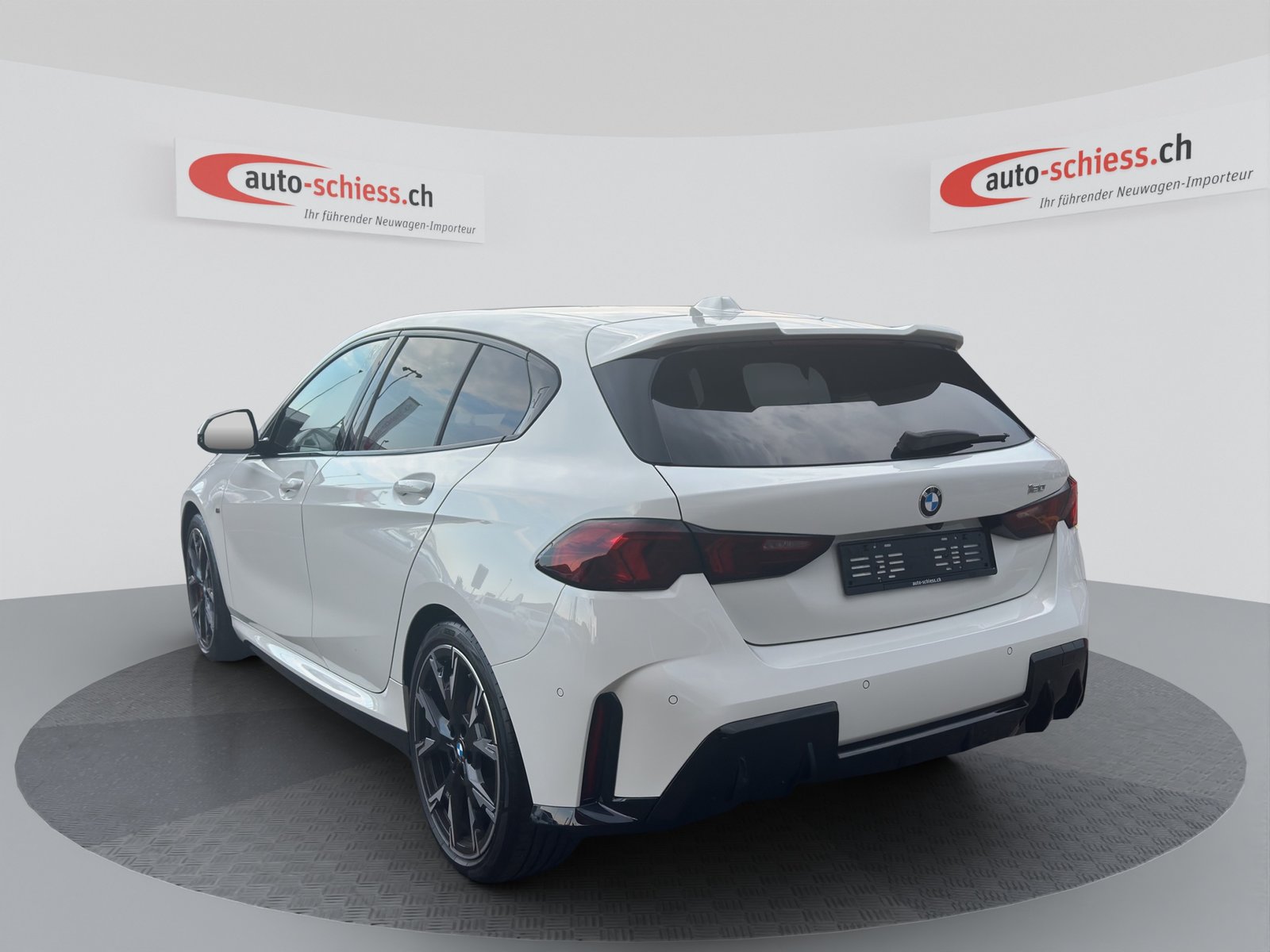 BMW 120 M Sport Pro Steptronic, Benzin, Occasion / Gebraucht, Automatik - 3