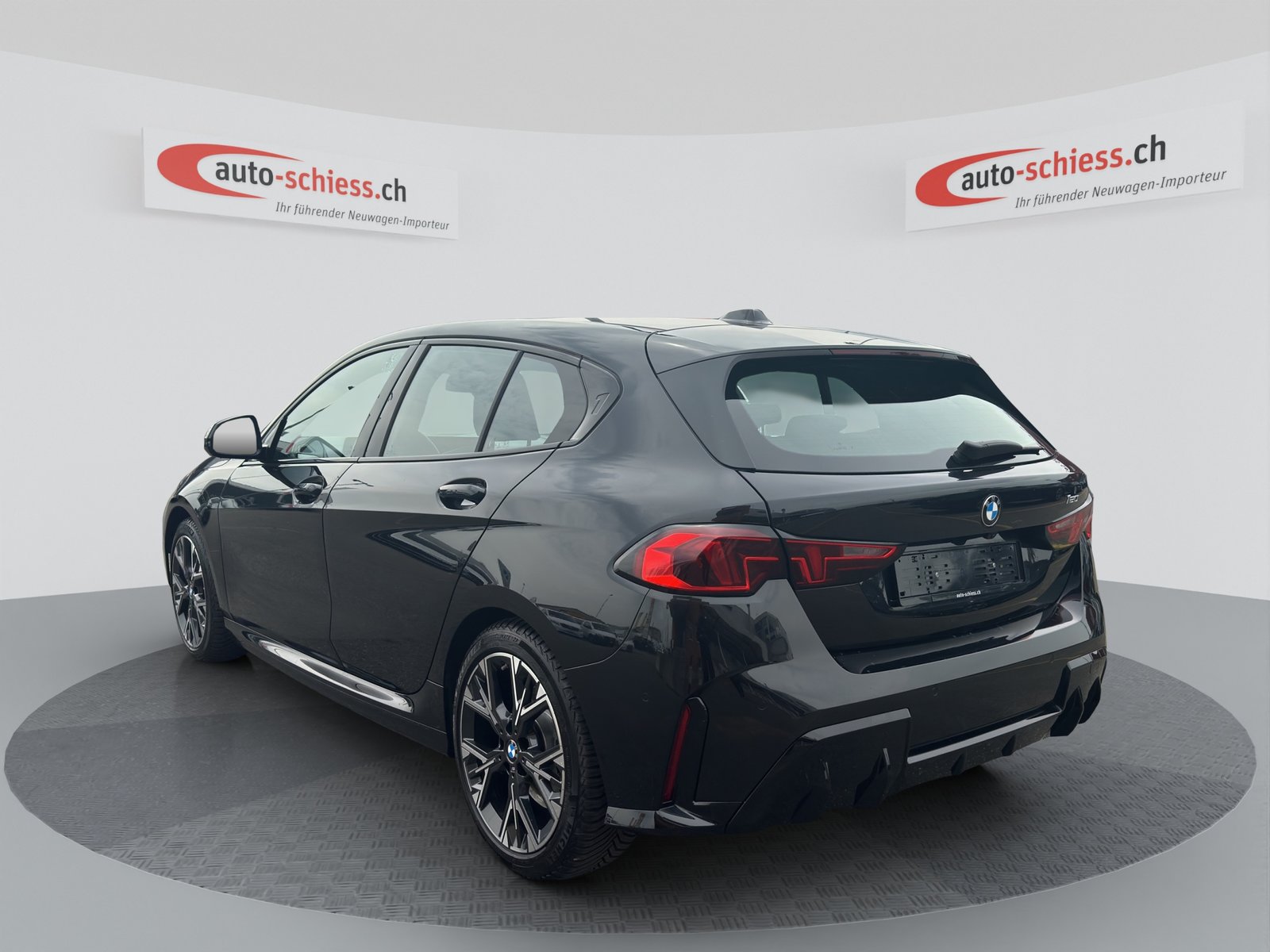 BMW 120 i M Sport Steptronic, Benzin, Occasion / Gebraucht, Automatik - 3