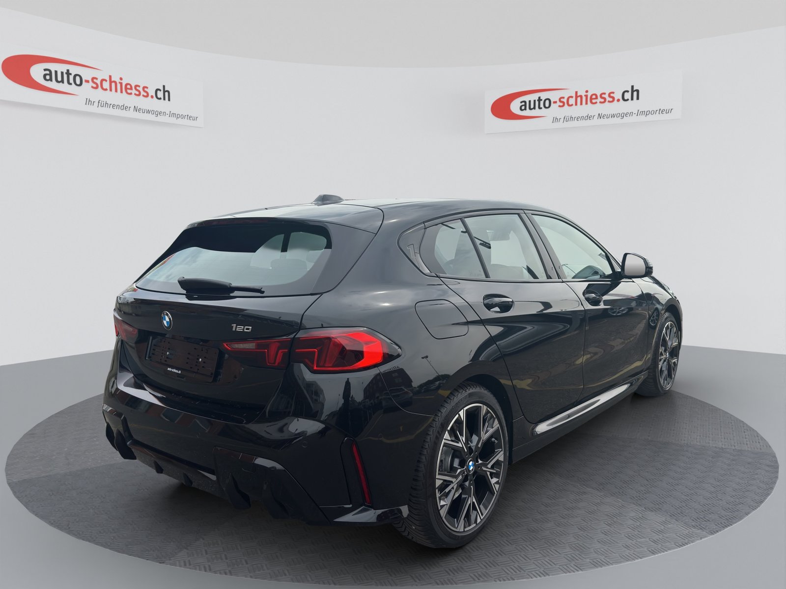 BMW 120 i M Sport Steptronic, Benzin, Occasion / Gebraucht, Automatik - 6