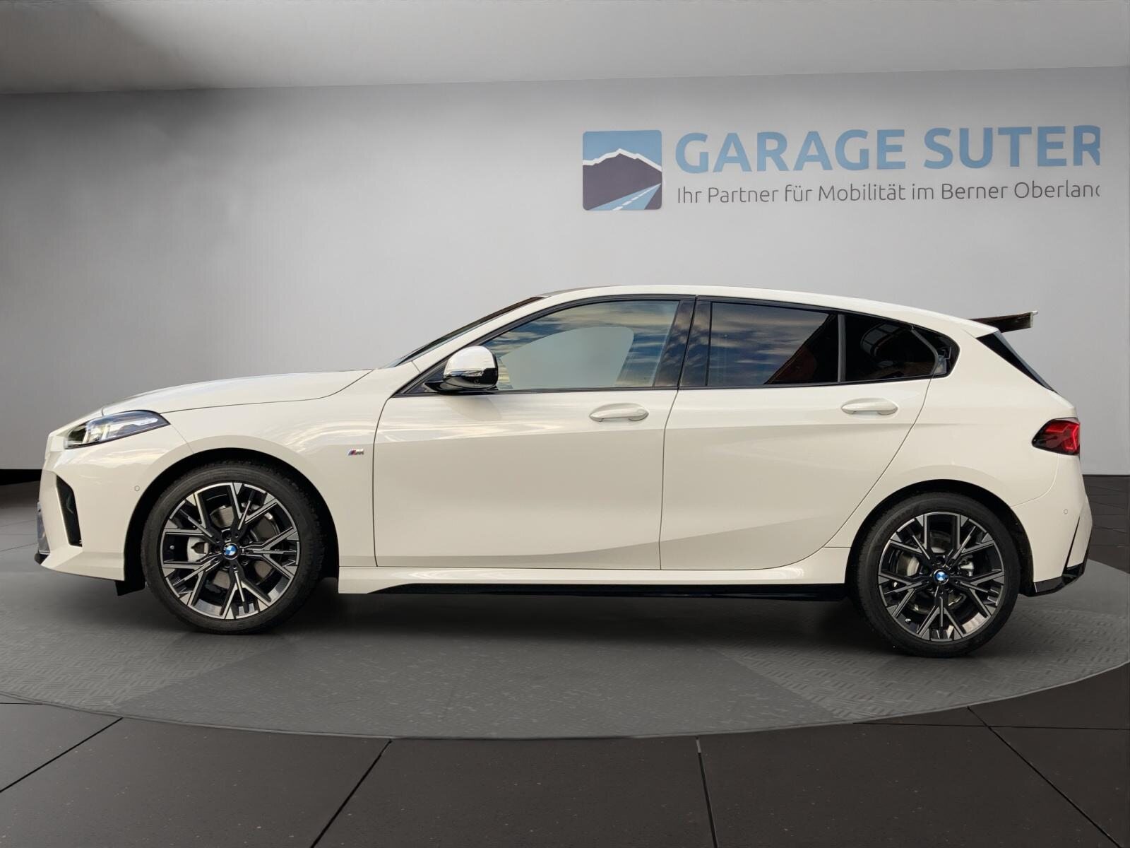 BMW 120i, Mild-Hybrid Benzin/Elektro, Occasion / Gebraucht, Automatik - 3