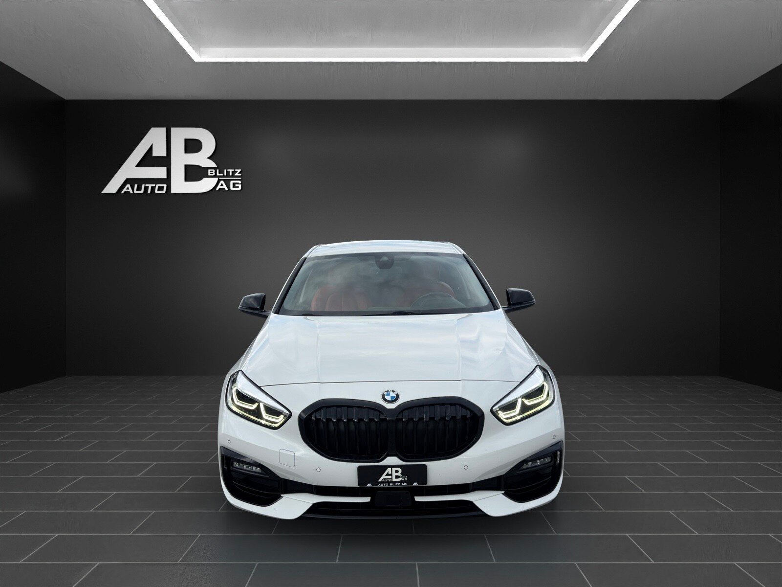 BMW 120d Steptronic Luxury Line mit 190 PS