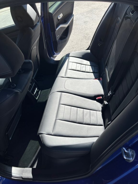 BMW 120 320d xDrive, Diesel, Occasion / Gebraucht, Automatik - 7